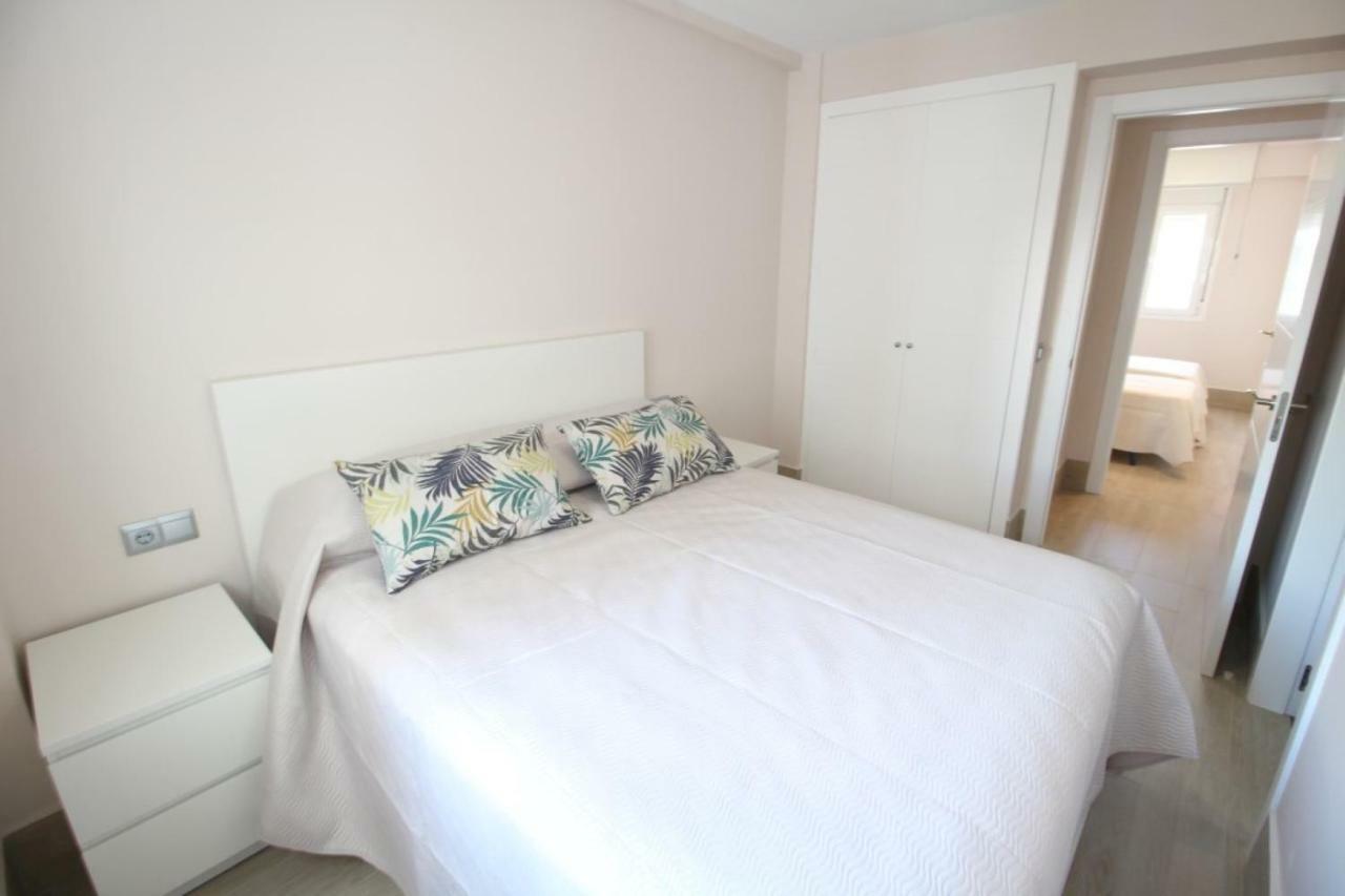 Apartamento Playa Fontanilla Marbella Bagian luar foto